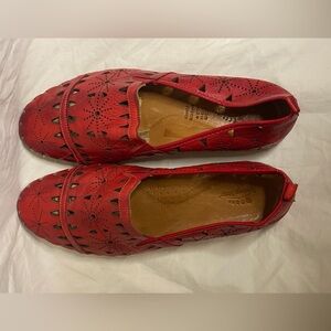 Spring step women’s 9 Red Turkish loafers